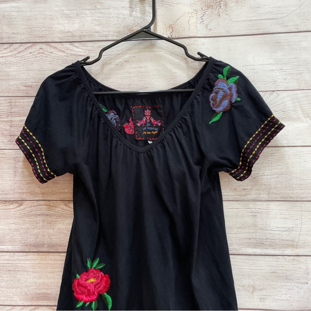 JOHNNY WAS ADELINE EMBROIDERED BABY DOLL TOP IN BLACK‎ - Picture 2 of 10